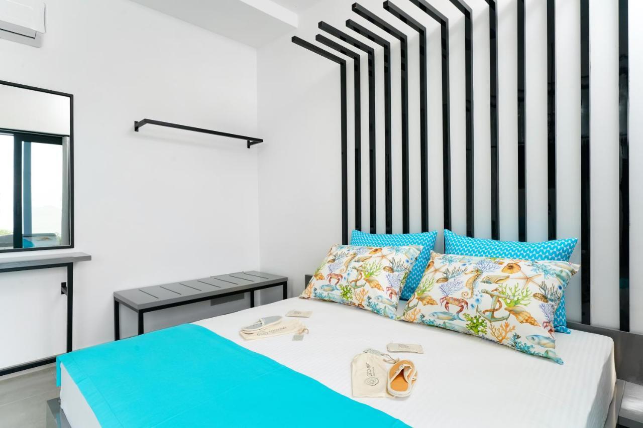 Mythodea Prive Luxury Suites Chrysi Ammoudia Exterior photo
