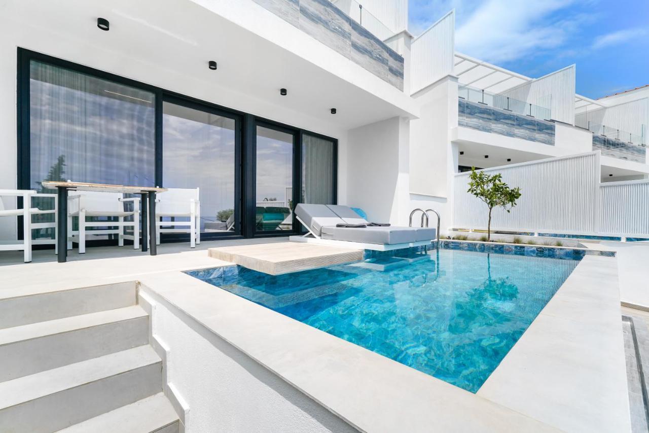 Mythodea Prive Luxury Suites Chrysi Ammoudia Exterior photo
