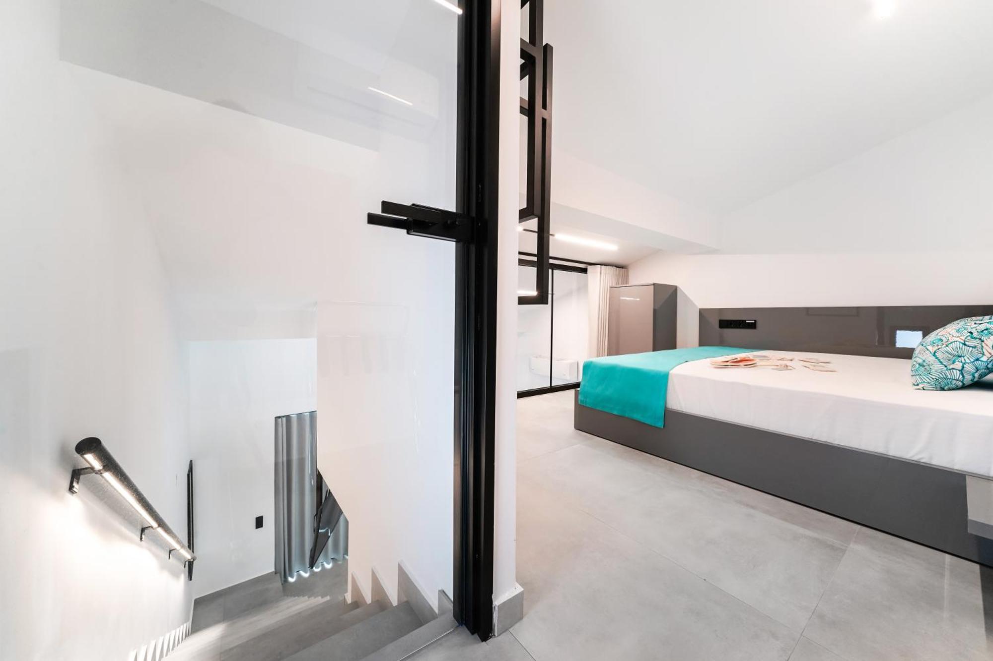 Mythodea Prive Luxury Suites Chrysi Ammoudia Exterior photo