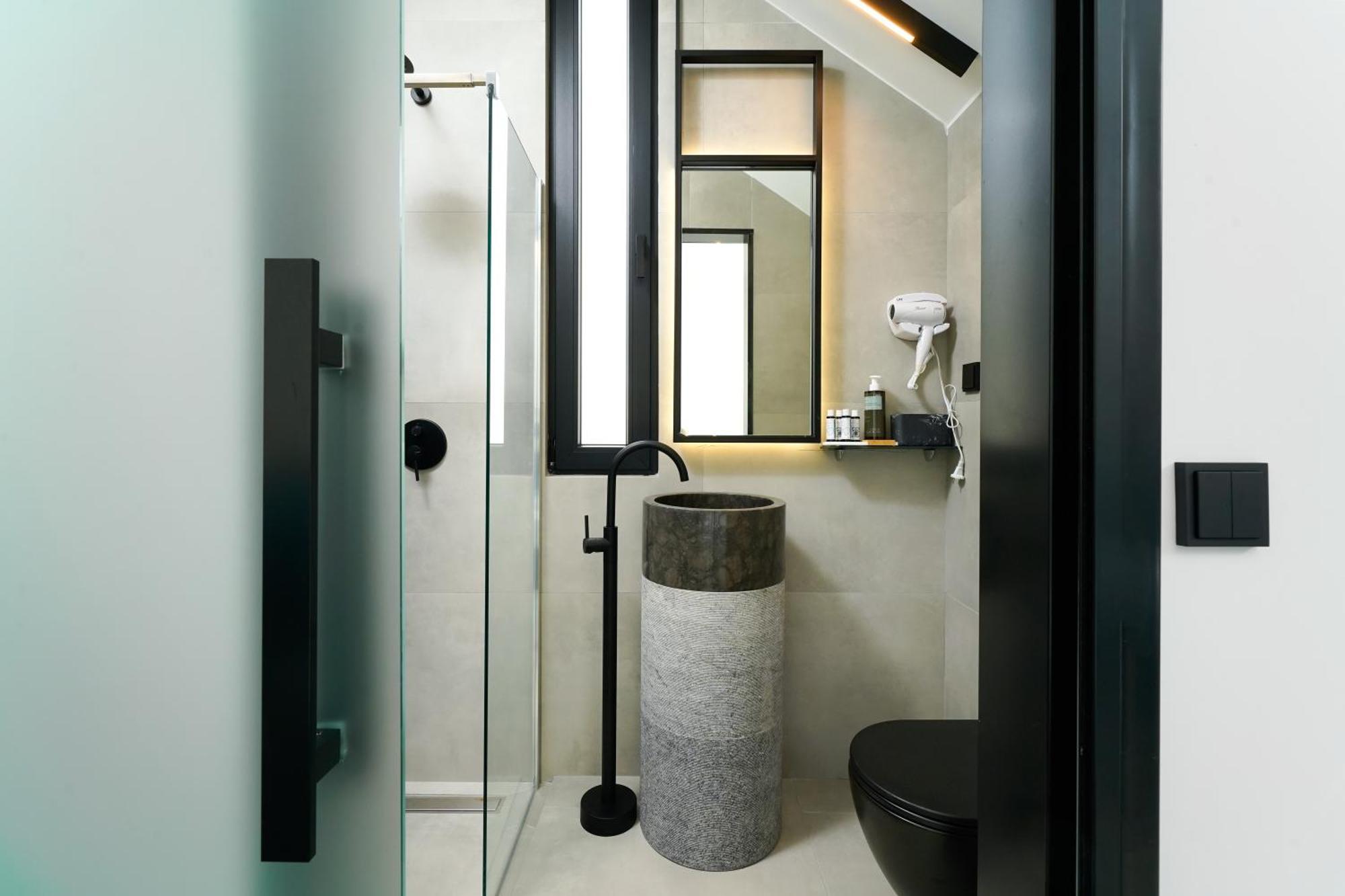 Mythodea Prive Luxury Suites Chrysi Ammoudia Exterior photo