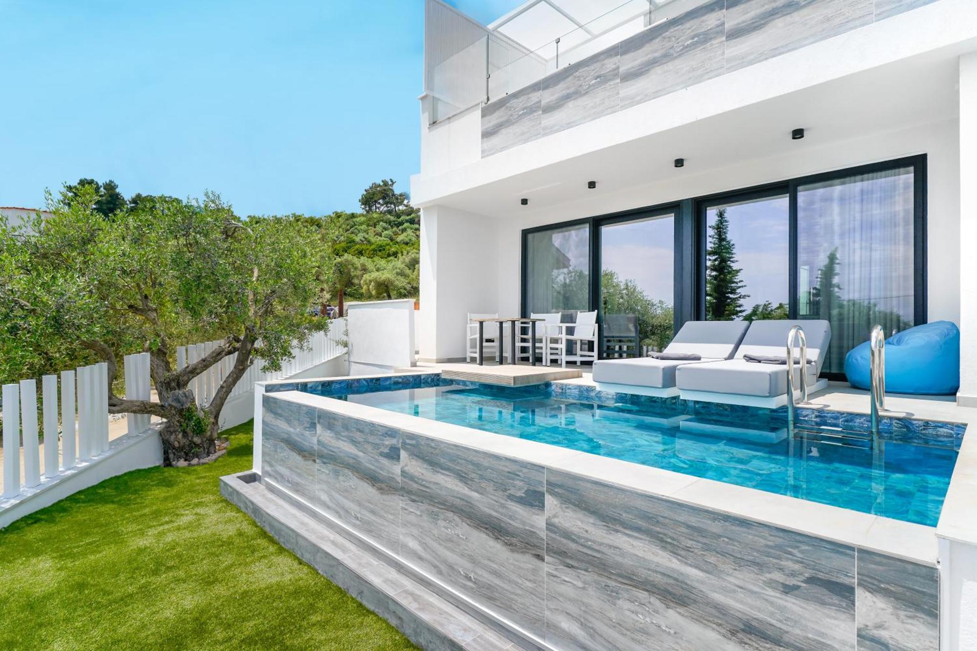 Mythodea Prive Luxury Suites Chrysi Ammoudia Exterior photo