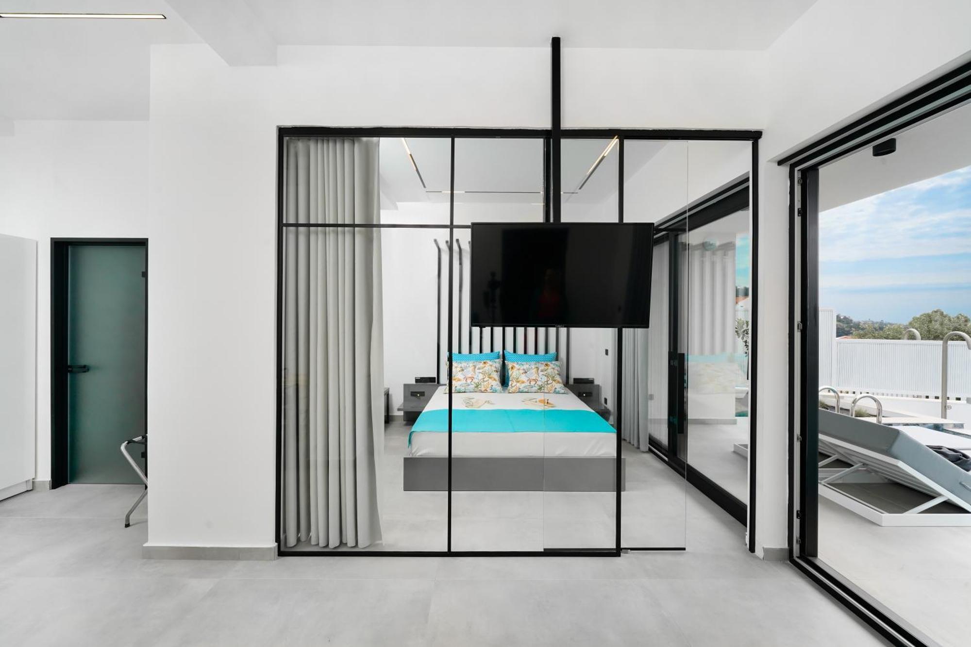 Mythodea Prive Luxury Suites Chrysi Ammoudia Exterior photo